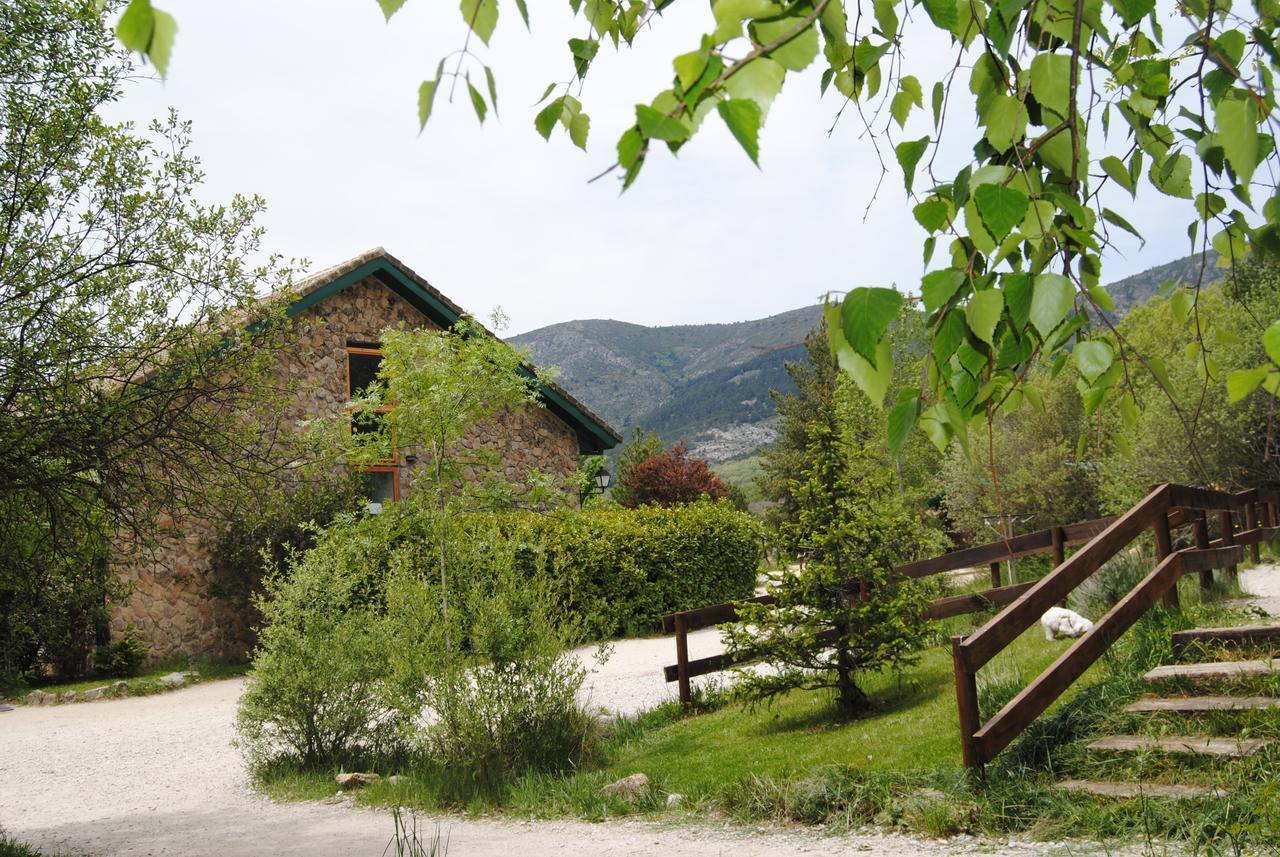 Albergue Valle De Los Abedules Bustarviejo 외부 사진