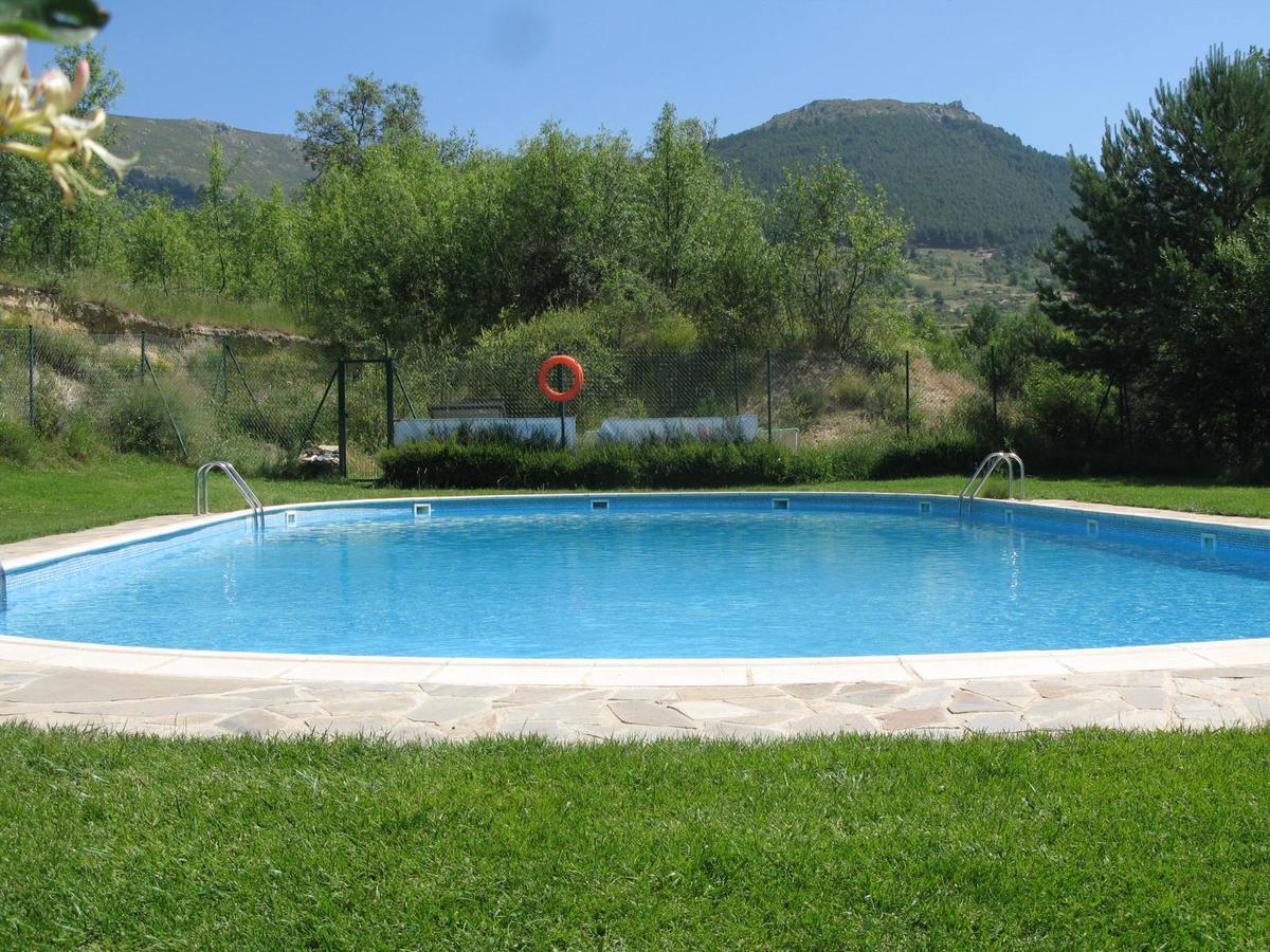 Albergue Valle De Los Abedules Bustarviejo 외부 사진